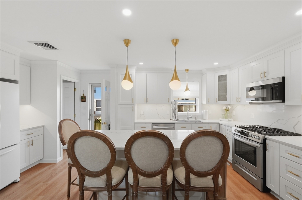 40 Salisbury Street Fall River, MA 02724 - Photo 12 of 30