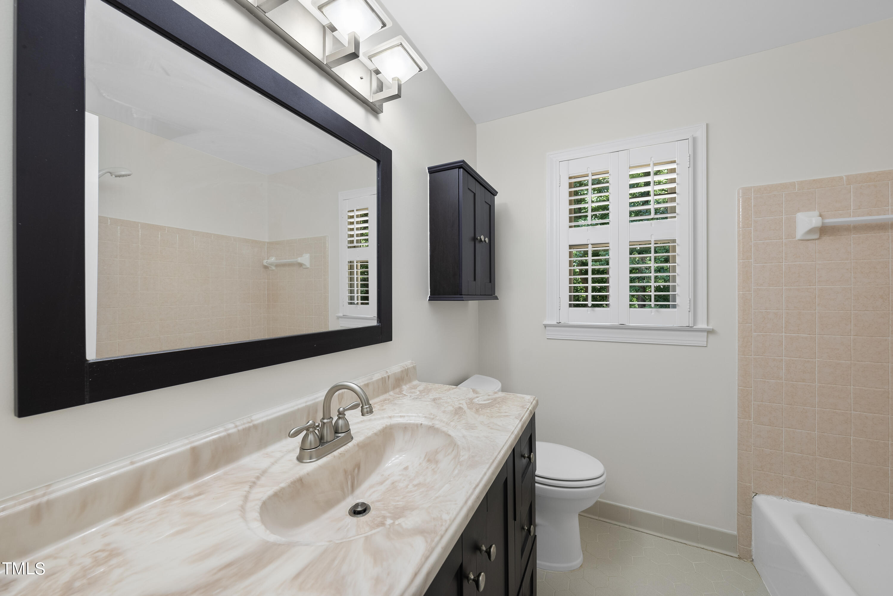 8100 Kingsland Drive Raleigh, NC 27613 - Photo 13 of 37 DSC02785