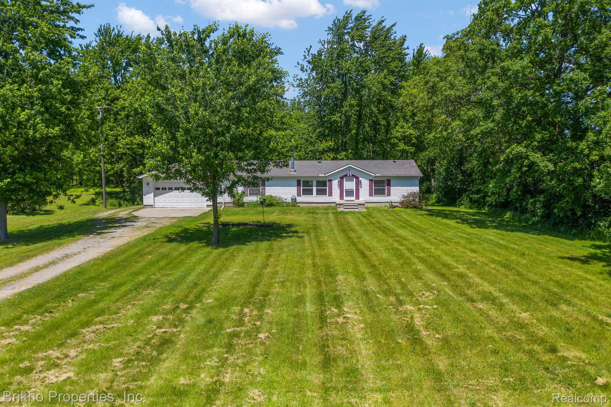13384 Bryce Road Emmett, MI 48022 - Photo 17 of 54 Gallery Image 17