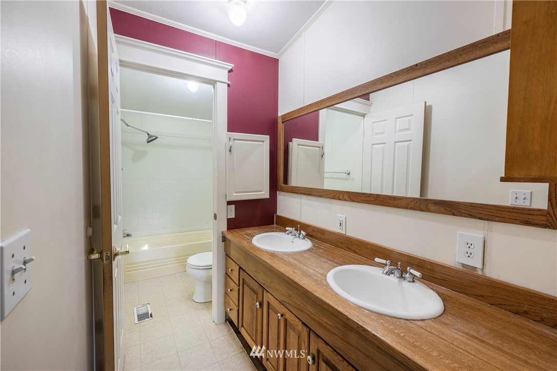 441 Northeast Larson Lake Road Belfair, WA 98528 - Photo 14 of 33 Gallery Image 14