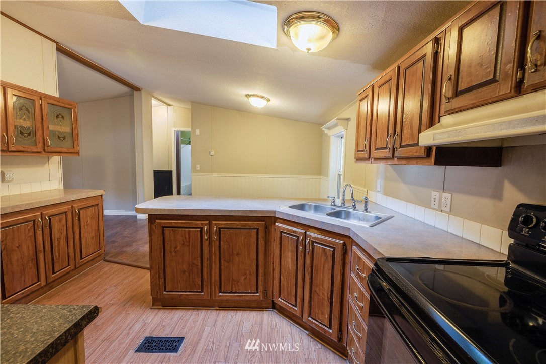 441 Northeast Larson Lake Road Belfair, WA 98528 - Photo 8 of 33 Gallery Image 8