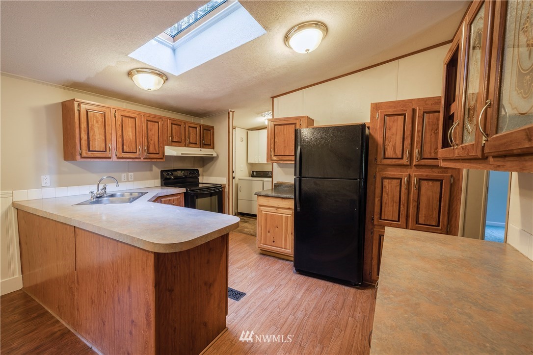 441 Northeast Larson Lake Road Belfair, WA 98528 - Photo 9 of 33 Gallery Image 9