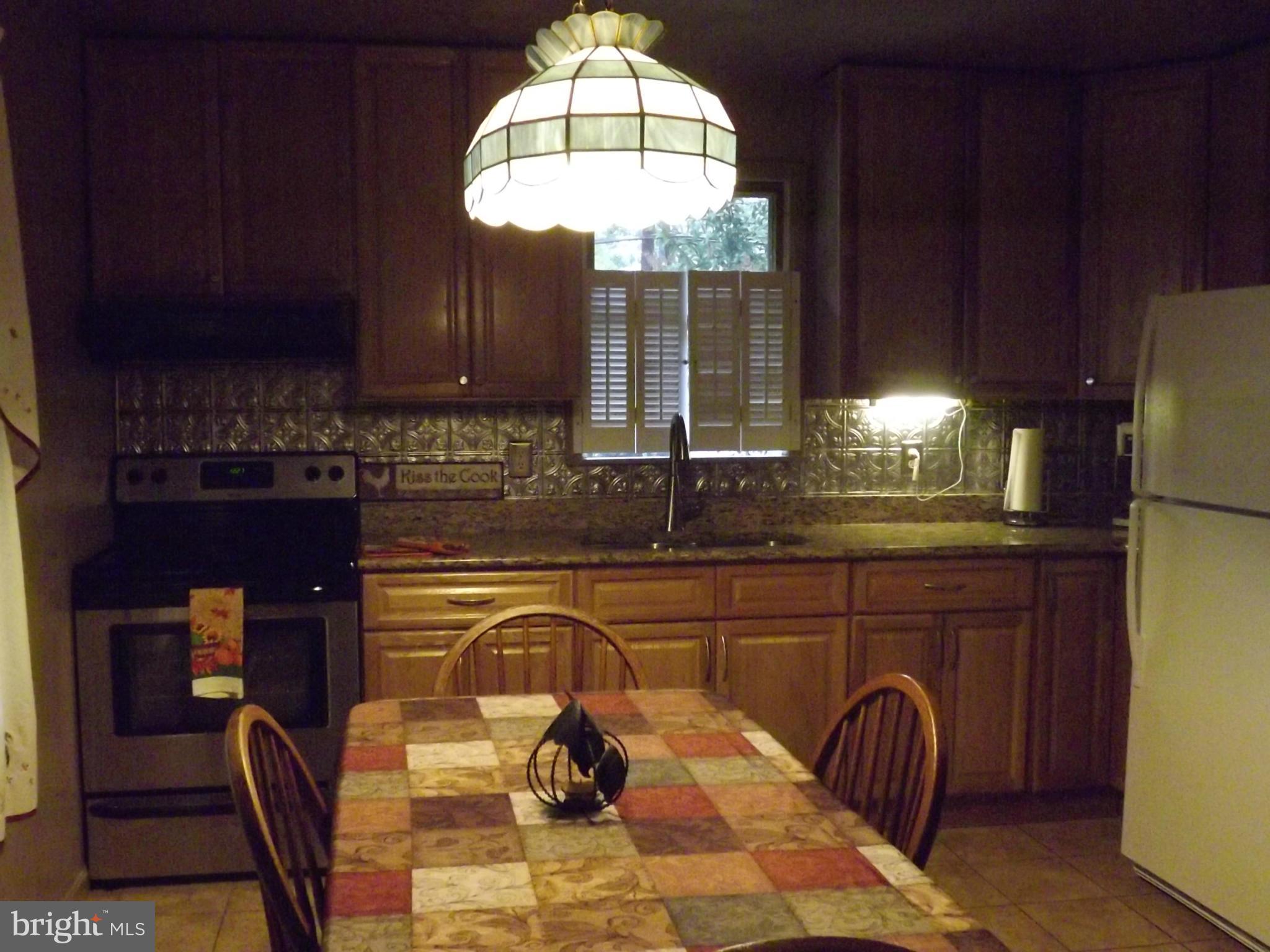 7035 Oliverwood Road Baltimore, MD 21220 - Photo 12 of 30 Kitchen