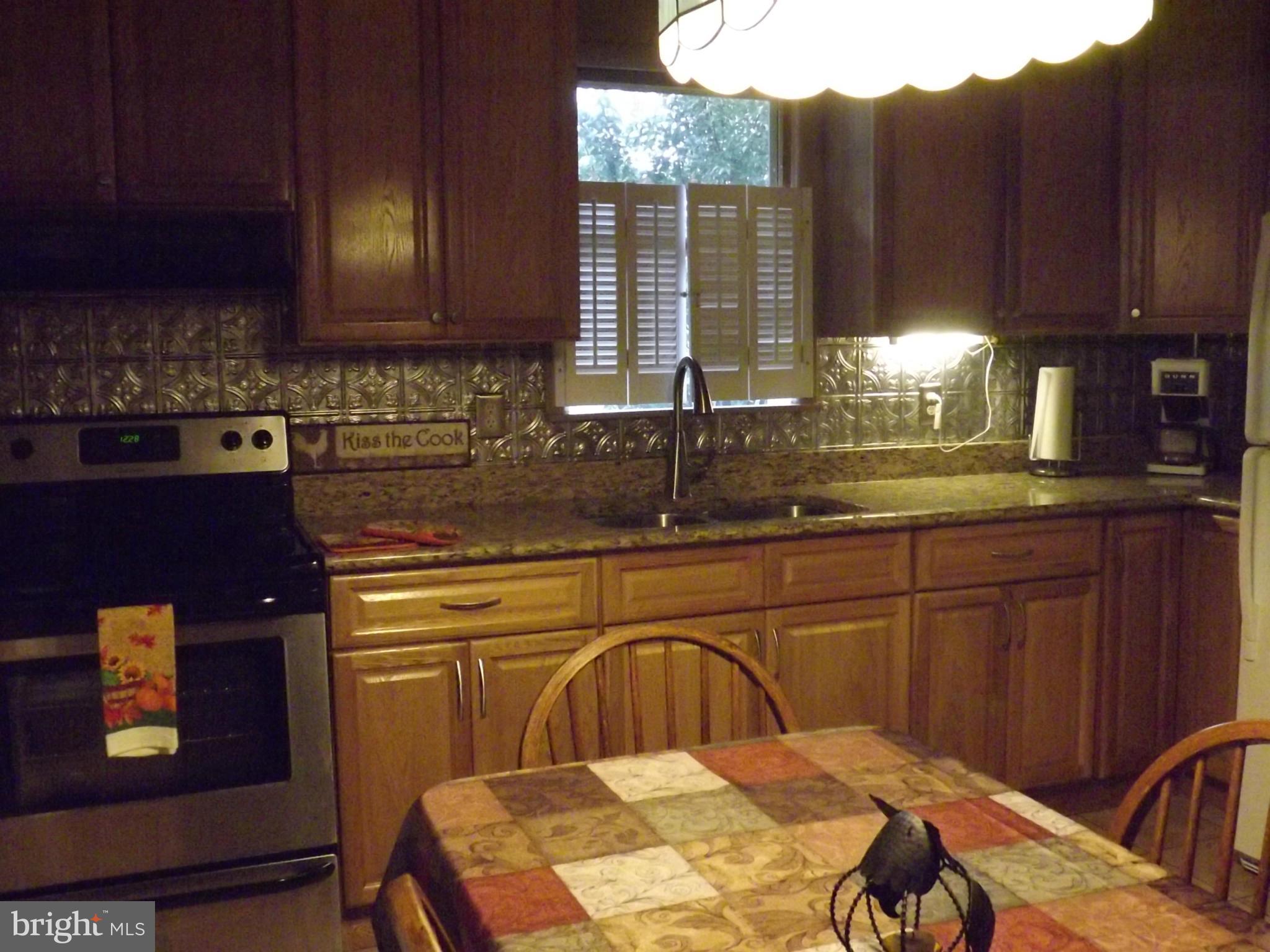 7035 Oliverwood Road Baltimore, MD 21220 - Photo 14 of 30 Kitchen