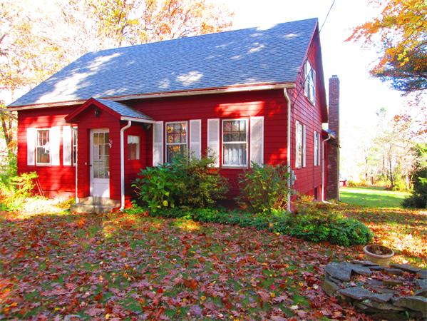 51 Newell Road Holden, MA 01520 - Photo 3 of 27