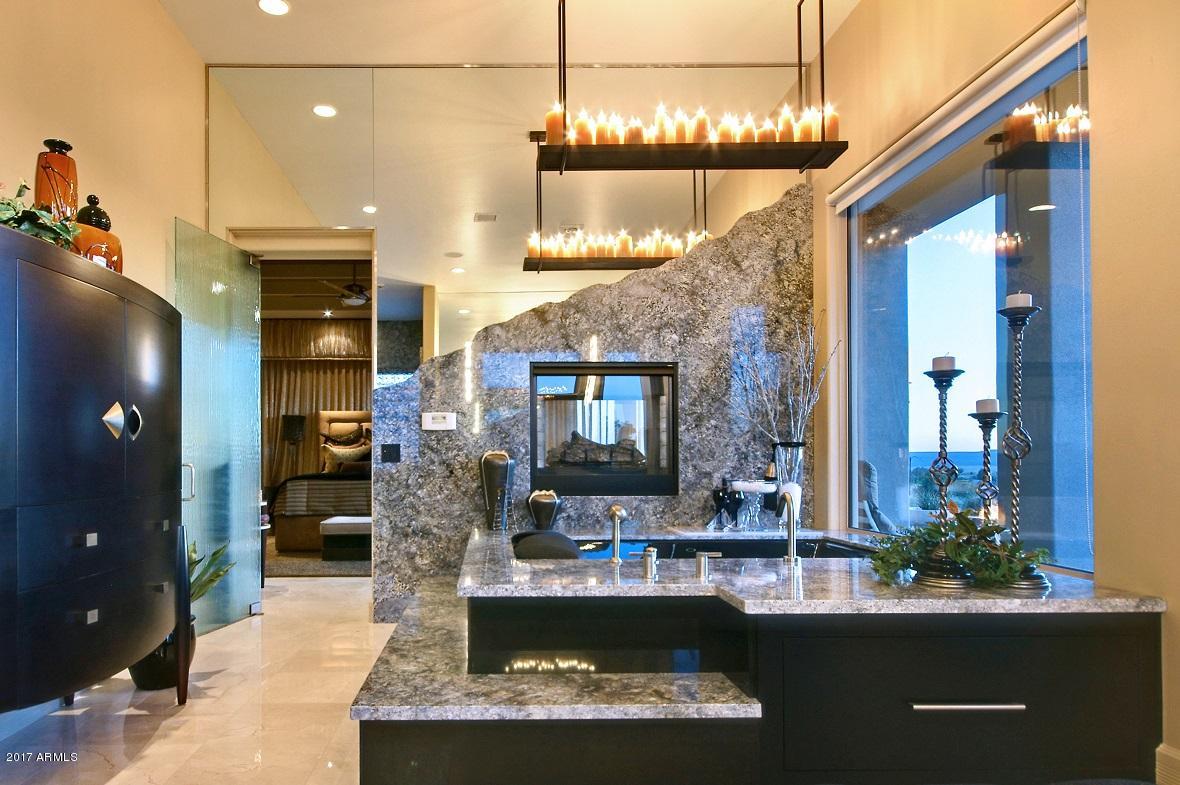 7200 West Rambling Road Prescott, AZ 86305 - Photo 13 of 35 Master Bathroom Angle 1