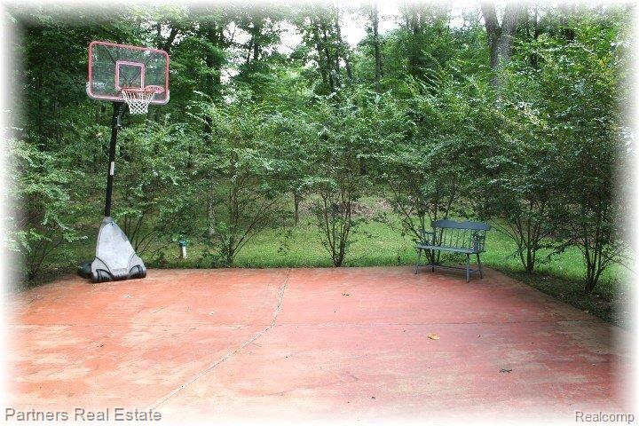 2541 Spruce Ridge Howell, MI 48855 - Photo 22 of 24 Secluded Play Area