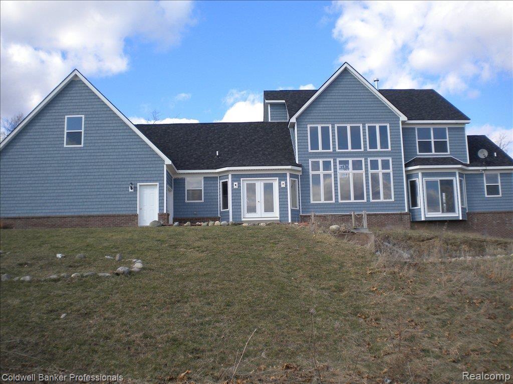 868 Yule Road Leonard, MI 48367 - Photo 2 of 25 BACK