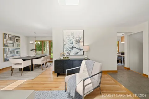 $675,000 | 17 Meisinger Lane, Naperville, IL 60540
