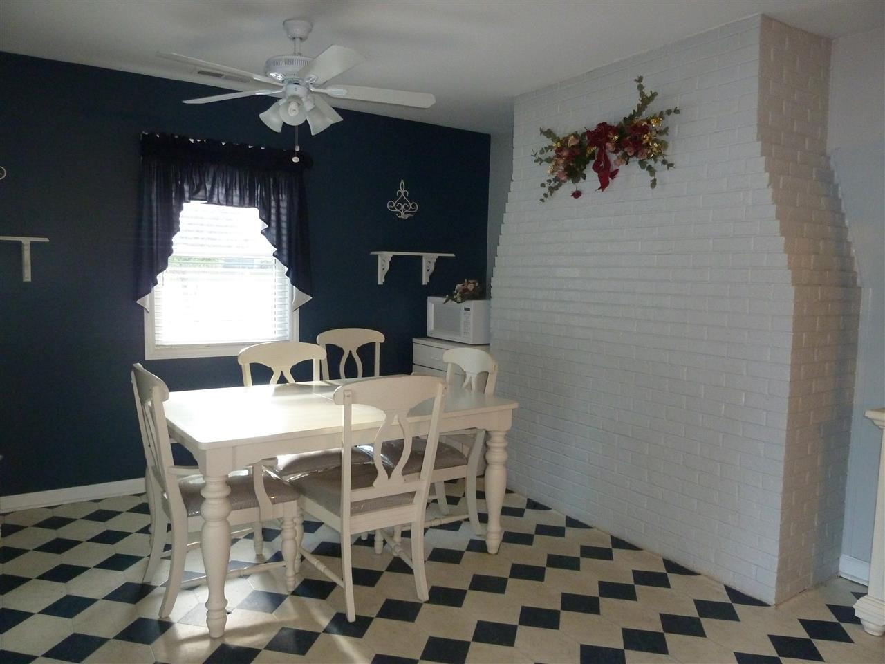 1122 Arvin Road Durham, NC 27704 - Photo 3 of 9 Photo 3