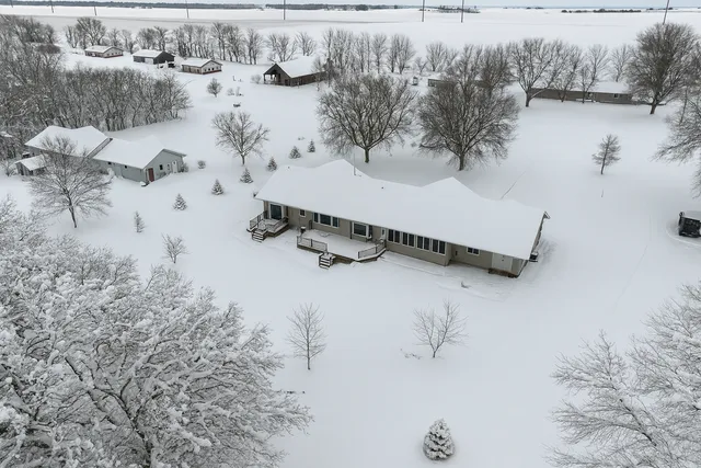 $699,900 | 4 South Fox Lake Drive East, Sherburn, MN 56171