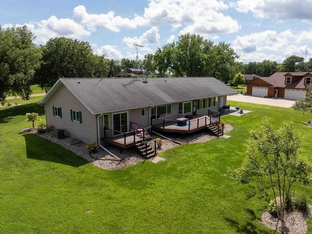 $699,900 | 4 South Fox Lake Drive East, Sherburn, MN 56171