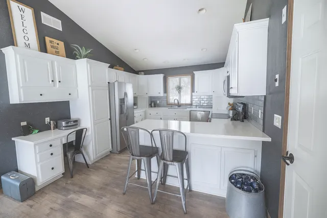 $699,900 | 4 South Fox Lake Drive East, Sherburn, MN 56171