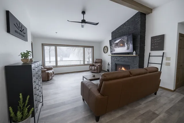 $699,900 | 4 South Fox Lake Drive East, Sherburn, MN 56171