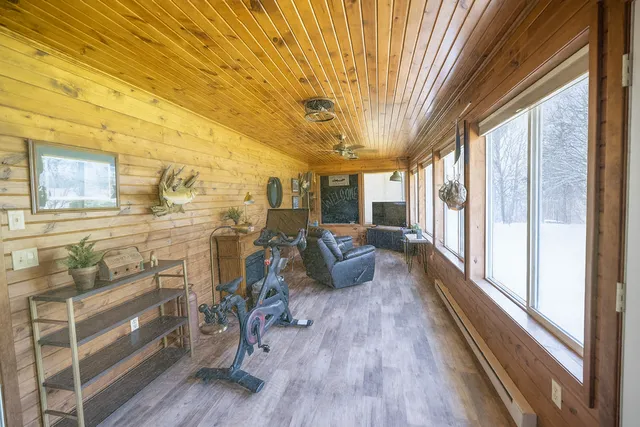 $699,900 | 4 South Fox Lake Drive East, Sherburn, MN 56171