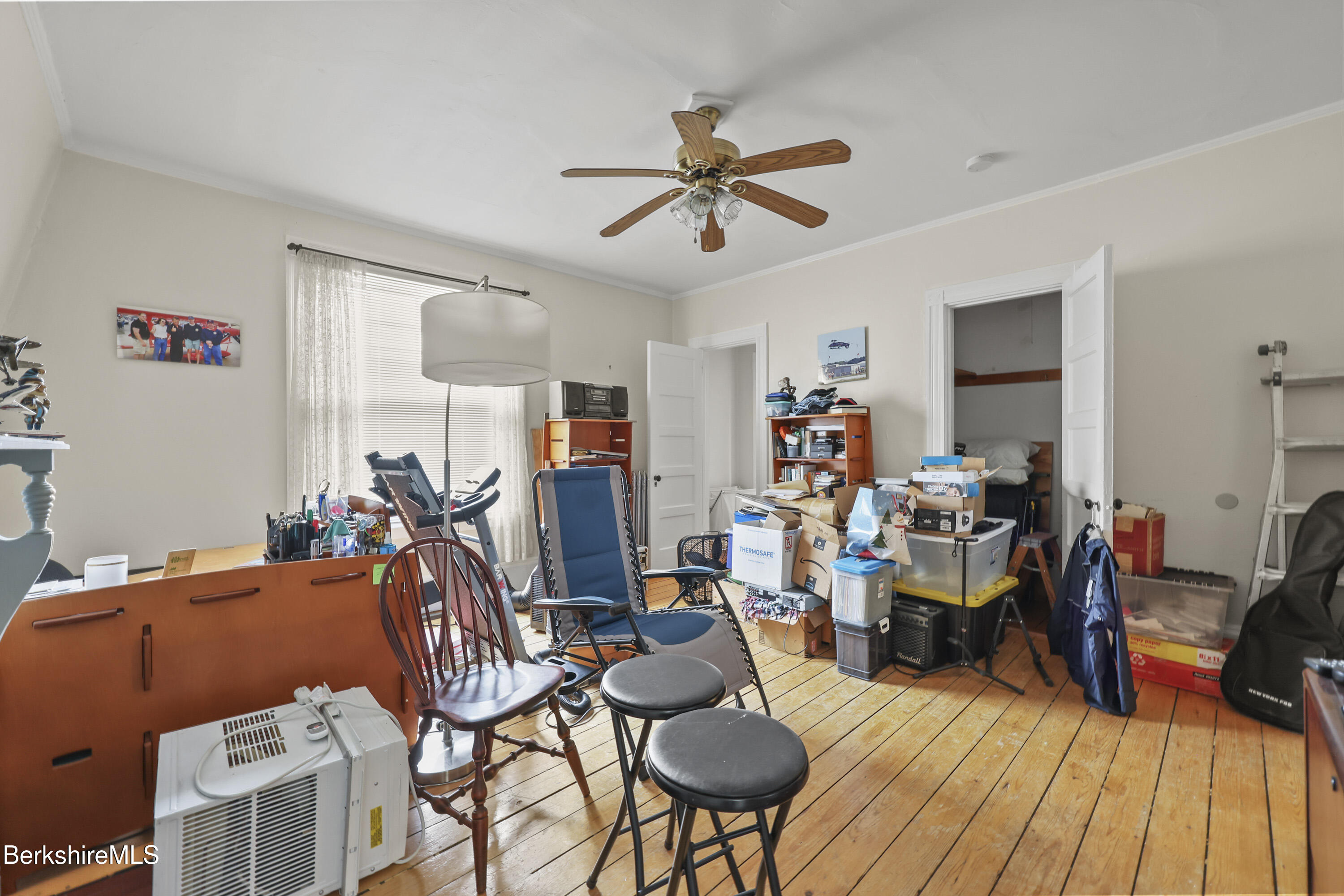 104 Appleton Avenue Pittsfield, MA 01201 - Photo 22 of 50 a view of a livingroom with furniture and a livingroom
