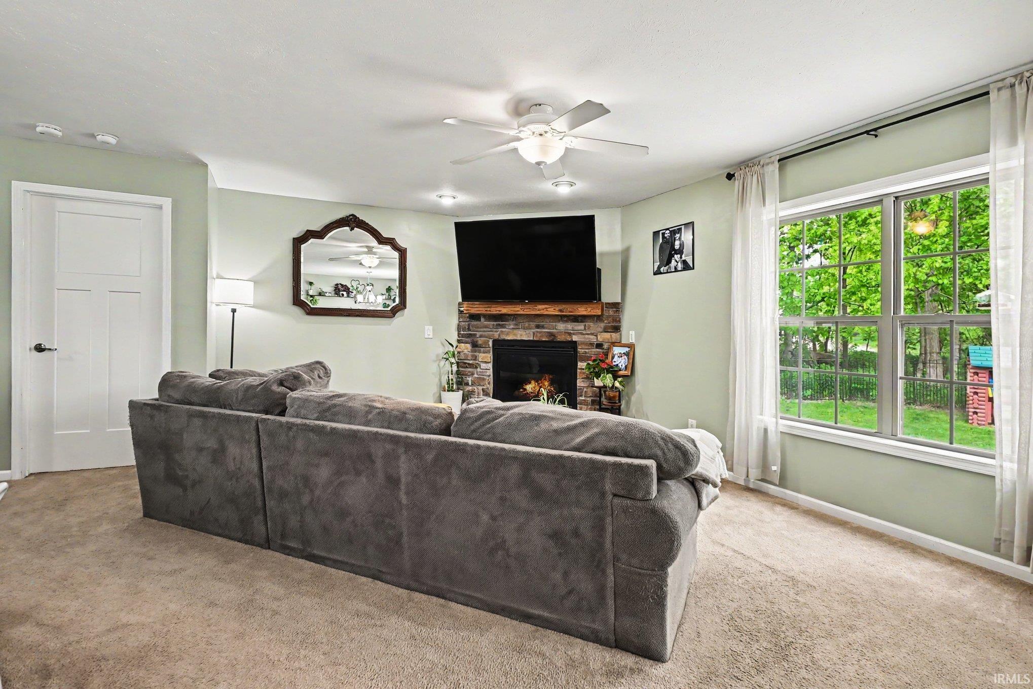 595 South Paradise Drive Rochester, IN 46975 - Photo 5 of 30