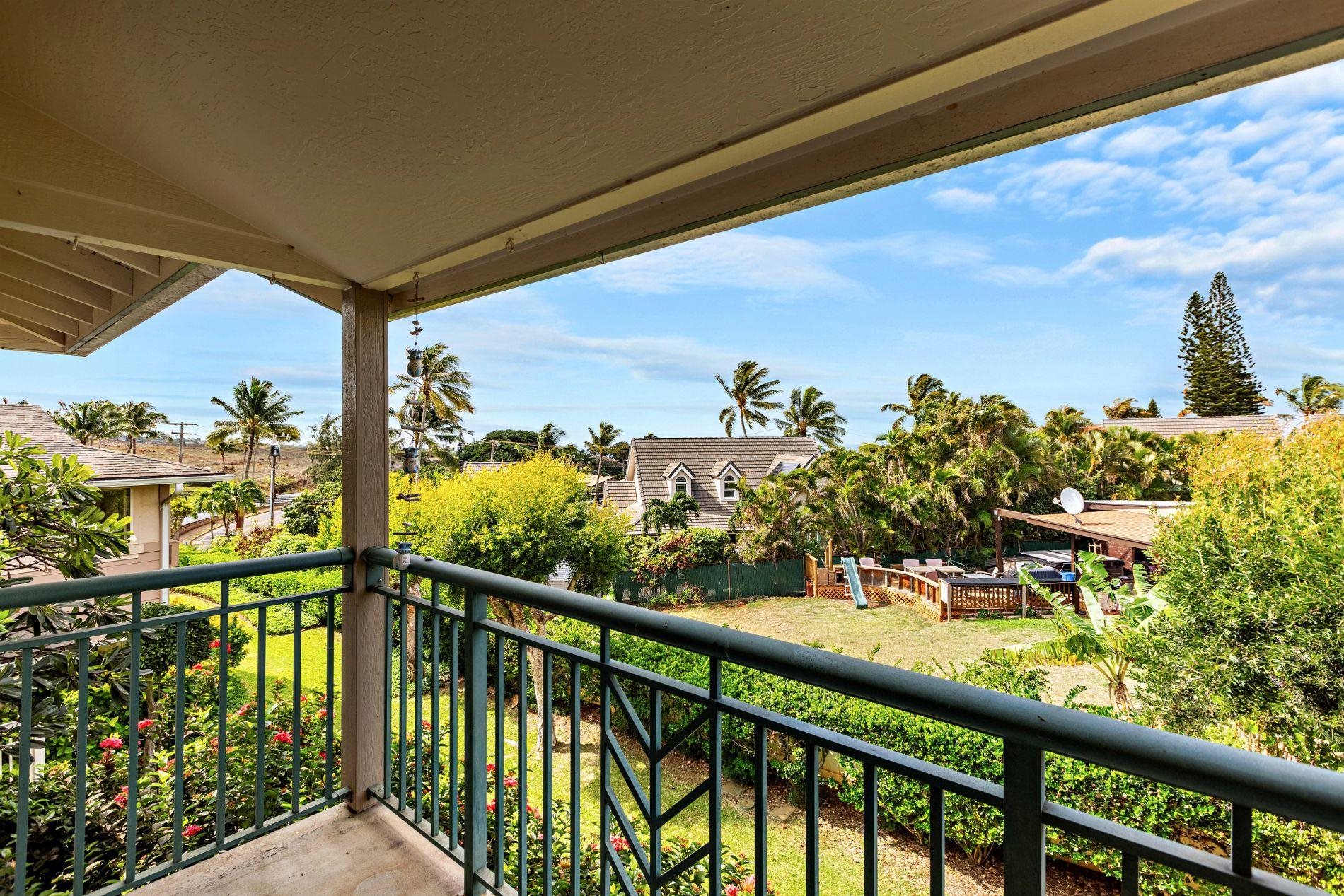 127 Punohu Lane, Unit 72 Lahaina, HI 96761 - Photo 43 of 43 a view of a balcony