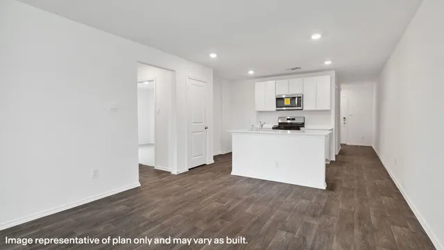 $199,990 | 405 Wild Goose Drive, Luling, TX 78648