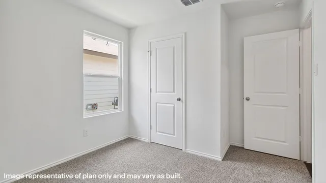 $199,990 | 405 Wild Goose Drive, Luling, TX 78648