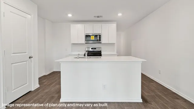 $199,990 | 405 Wild Goose Drive, Luling, TX 78648