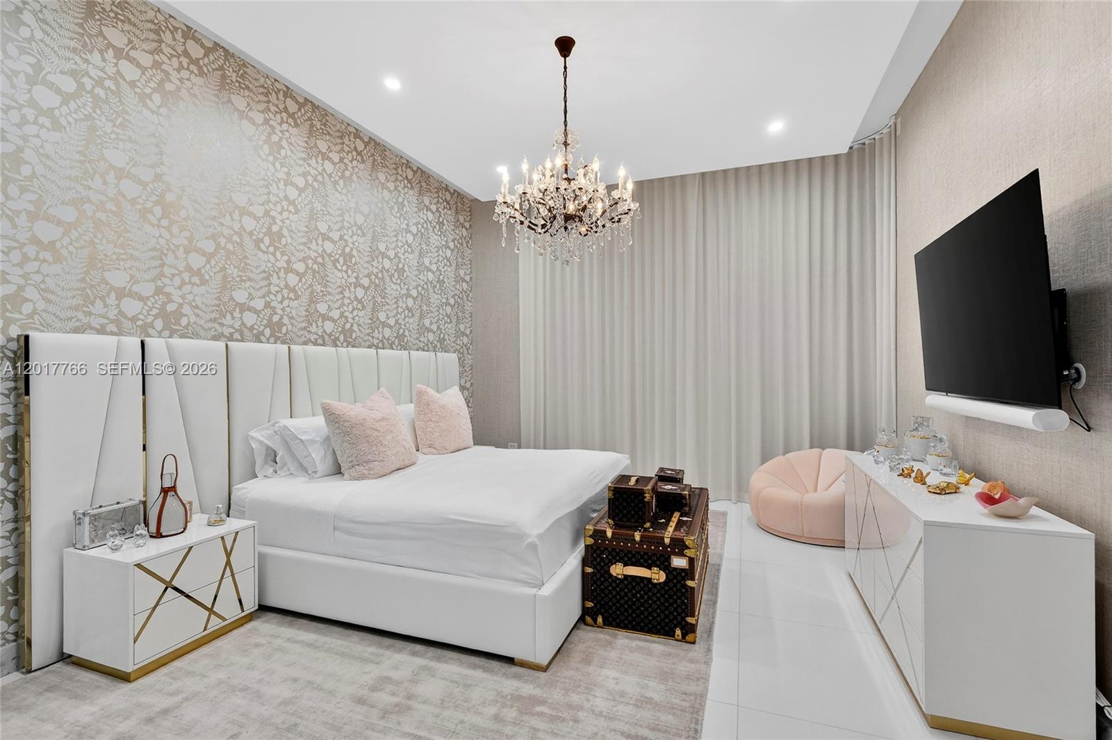 88 Southwest 7th Street, Unit PH4202 Miami, FL 33130 - Photo 22 of 88