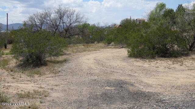 5210 North Dave Wingfield Road Rimrock, AZ 86335 - Photo 41 of 43 yard on south side of home