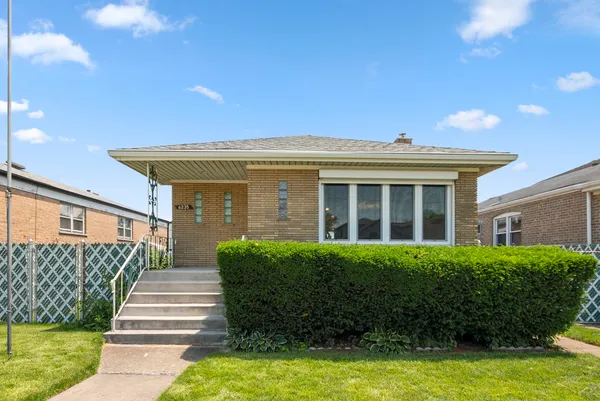 $375,000 | 6235 South Nashville Avenue, Chicago, IL 60638