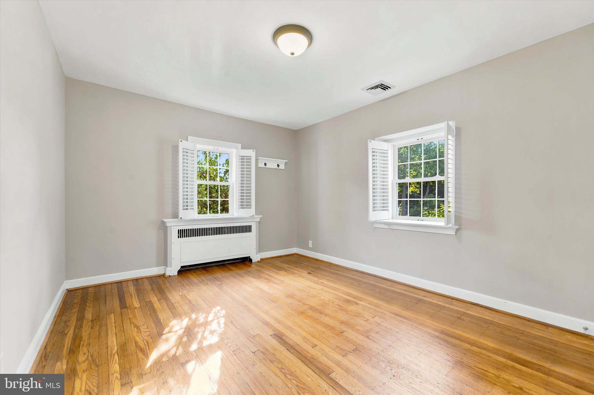 570 Strathmore Road Havertown, PA 19083 - Photo 23 of 34