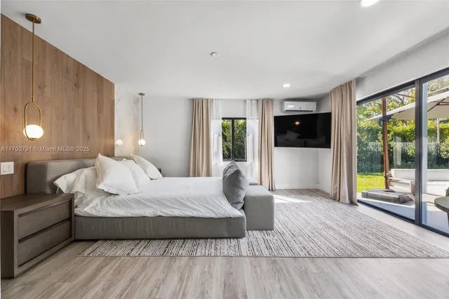 $30,000 | 116 West 1st Court, Miami Beach, FL 33139