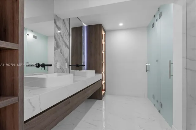 $30,000 | 116 West 1st Court, Miami Beach, FL 33139