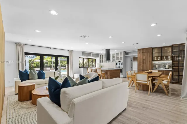 $30,000 | 116 West 1st Court, Miami Beach, FL 33139