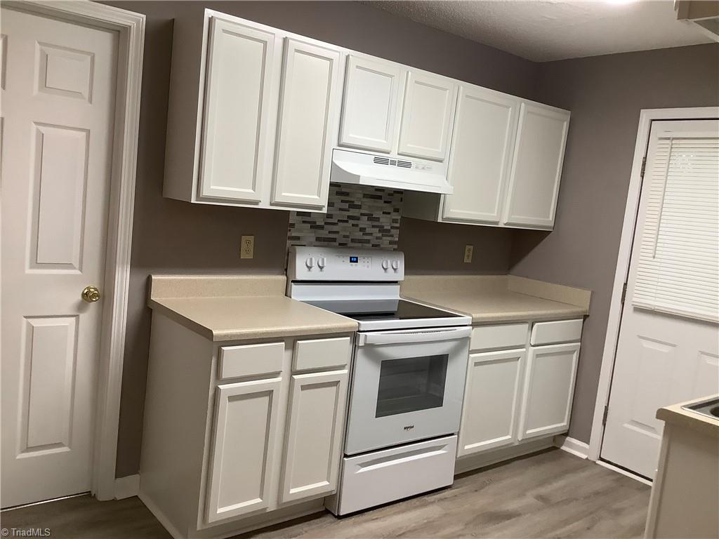 2421 Robbins Street High Point, NC 27263 - Photo 7 of 22 Gallery Image 7