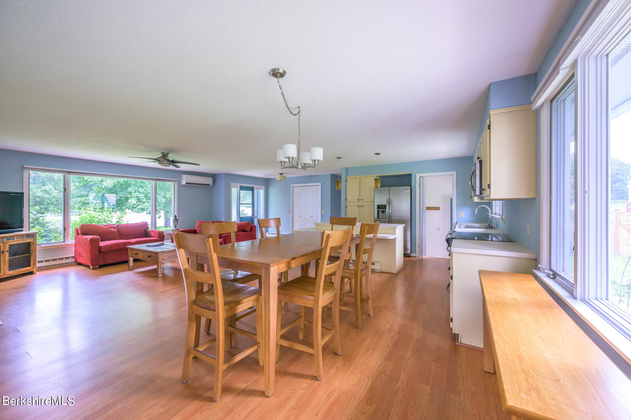 20 State Line Road West Stockbridge, MA 01266 - Photo 15 of 34 Dining Area