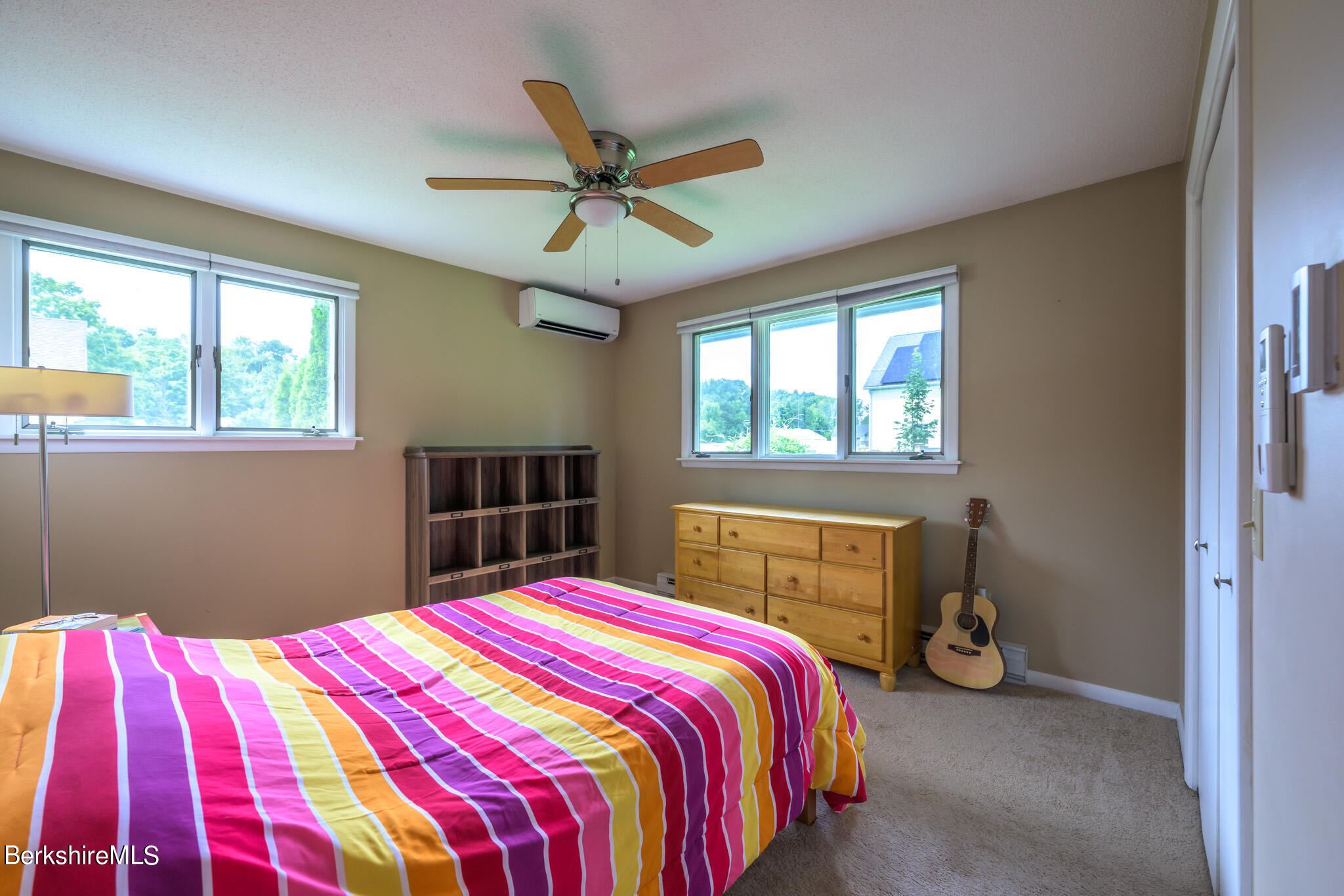 20 State Line Road West Stockbridge, MA 01266 - Photo 26 of 34 Guest Room
