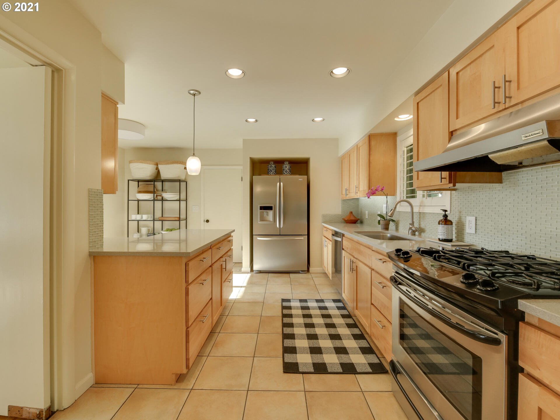 3444 Southwest Shattuck Road Portland, OR 97221 - Photo 8 of 31 Gallery Image 8