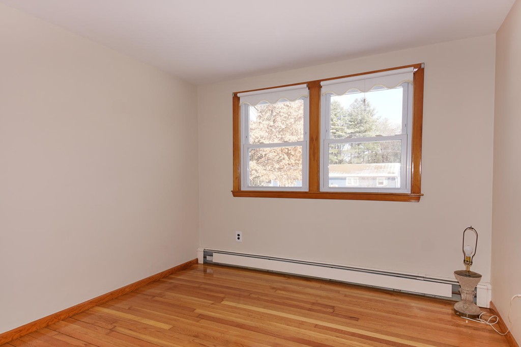 11 Cynthia Road Billerica, MA 01821 - Photo 13 of 16