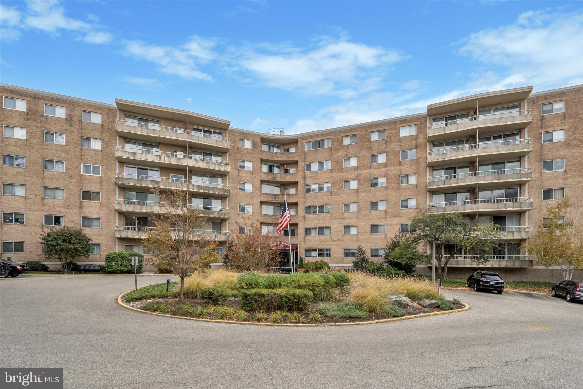 100 West Avenue, Unit 329S Jenkintown, PA 19046 - Photo 19 of 19 a building view with sitting space and garden view