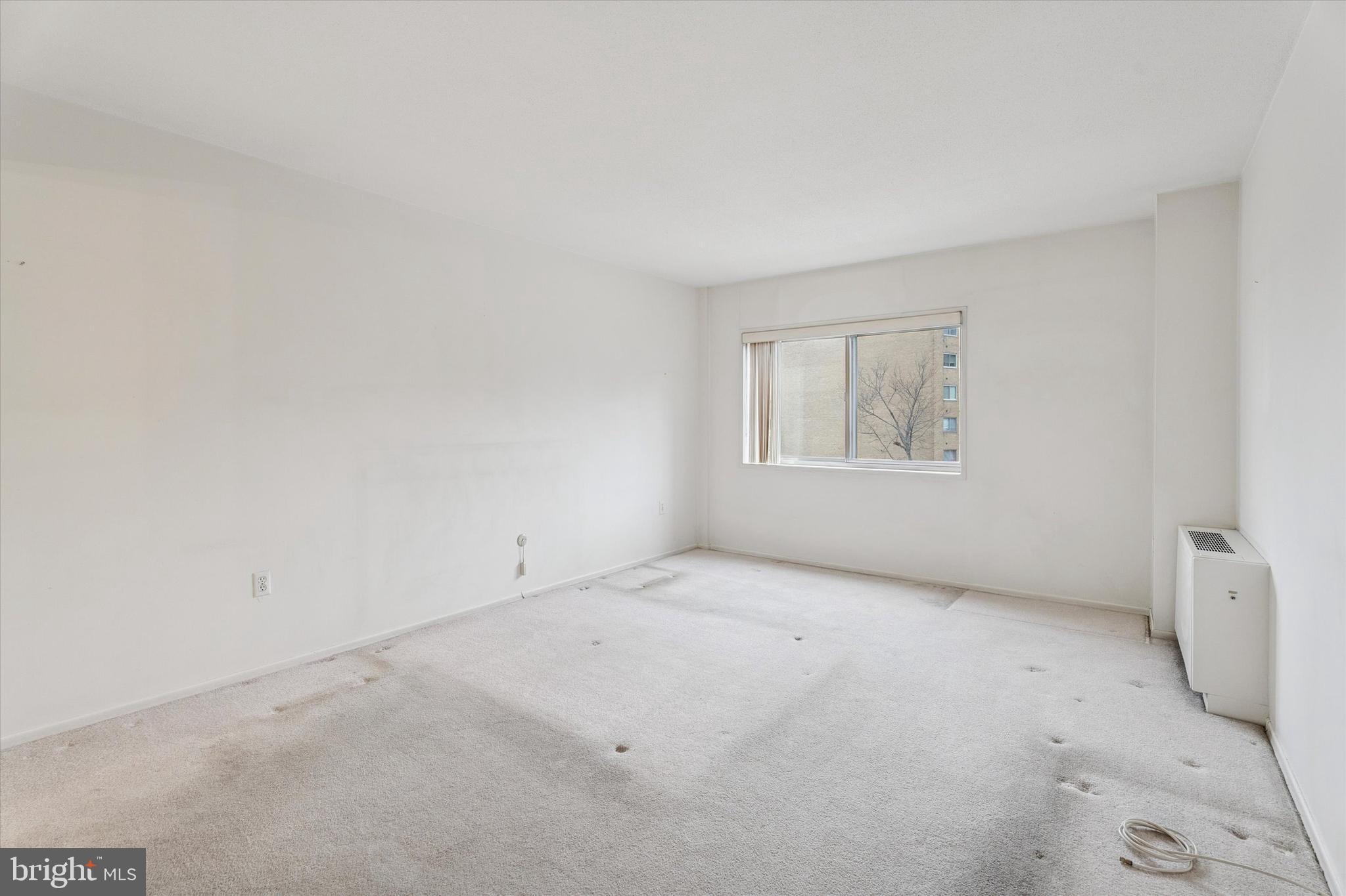 100 West Avenue, Unit 329S Jenkintown, PA 19046 - Photo 8 of 19 an empty room with windows and closet