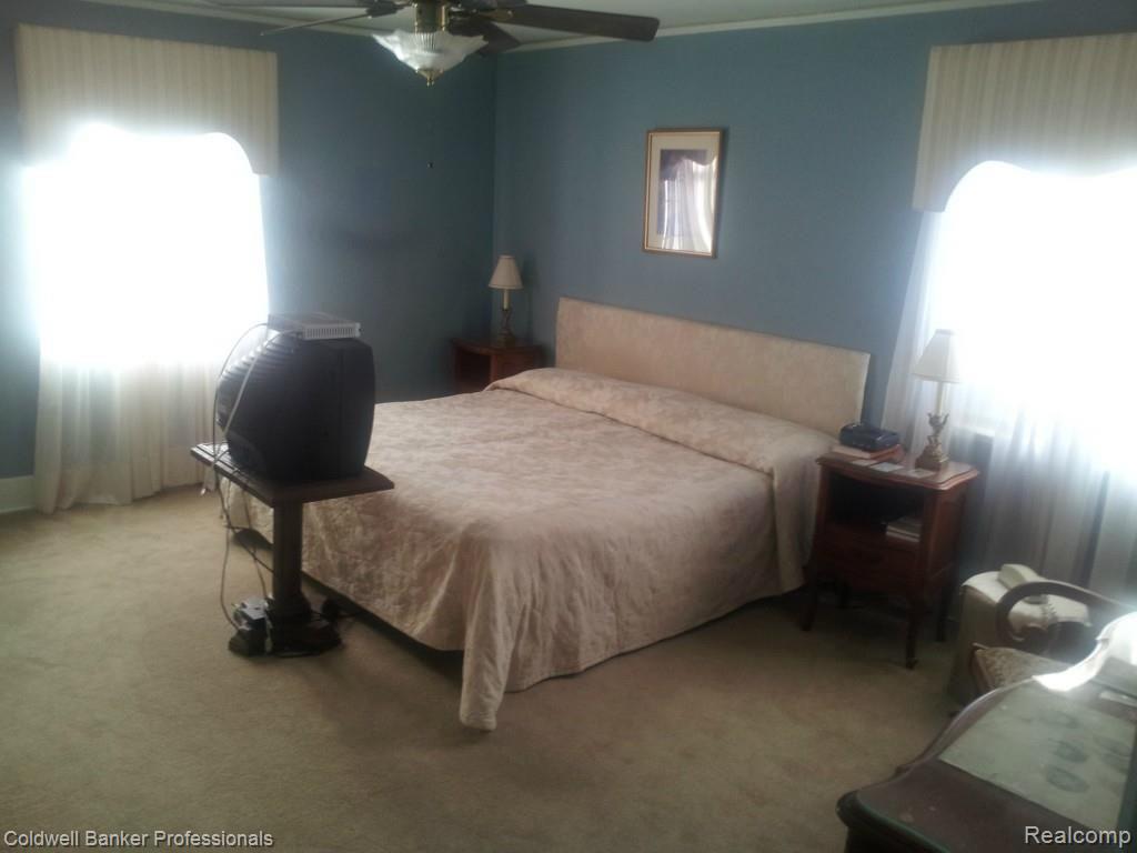 620 Middlesex Road Grosse Pointe, MI 48230 - Photo 12 of 17 20140707_191024.jpg
