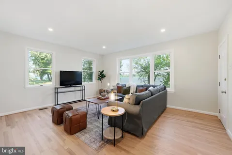 $1,750,000 | 1100 Cataway Place, Bryans Road, MD 20616