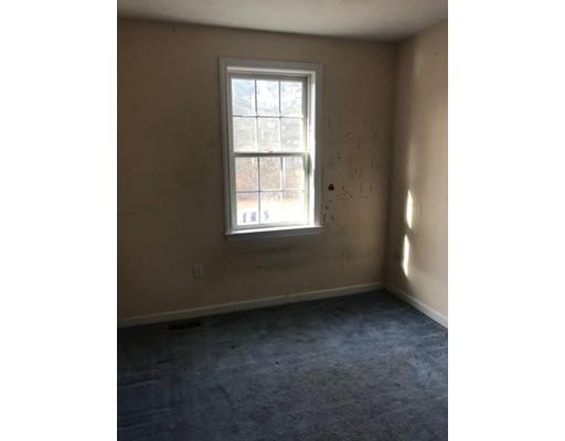 18 Boxberry Lane Rochester, MA 02770 - Photo 4 of 16