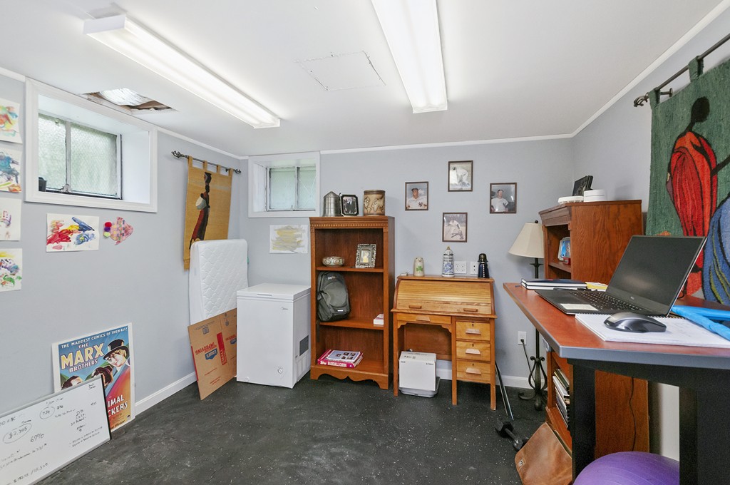 70 Cloverdale Road, Unit 70 Newton, MA 02461 - Photo 19 of 20 Gallery Image 19