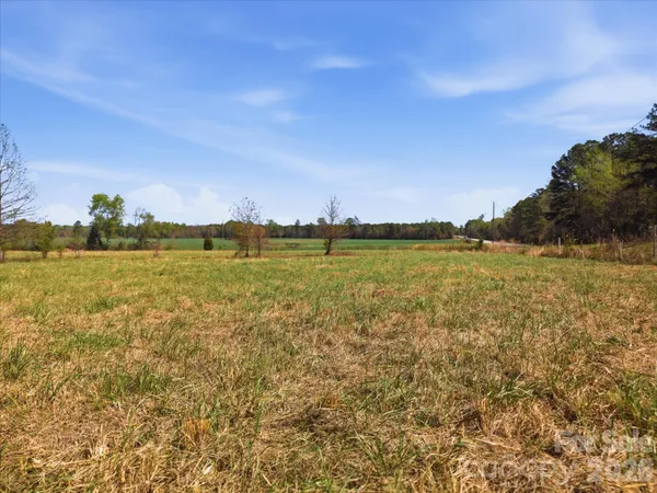 $205,000 | 52 McMillan Road, Cheraw, SC 29520