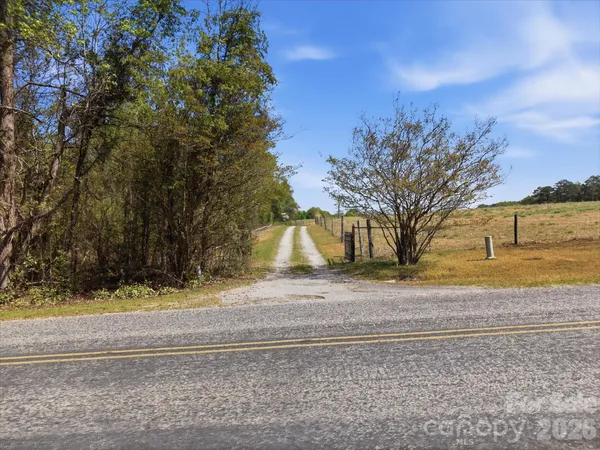 $205,000 | 52 McMillan Road, Cheraw, SC 29520