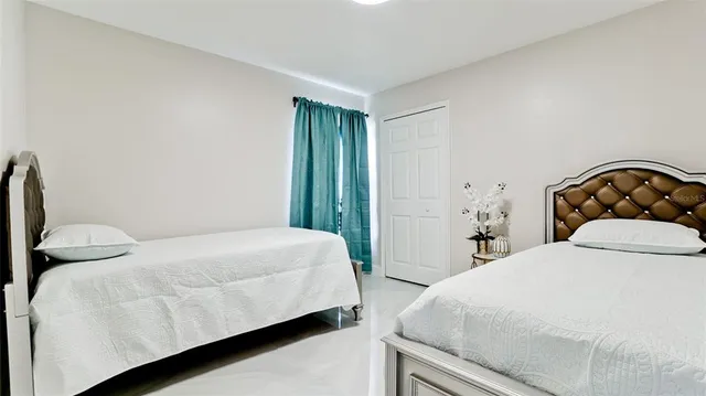 $8,500 | 4836 Turtle Bay Terrace, Bradenton, FL 34203