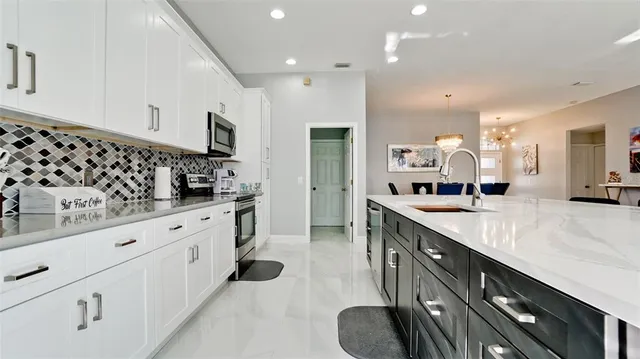 $8,500 | 4836 Turtle Bay Terrace, Bradenton, FL 34203