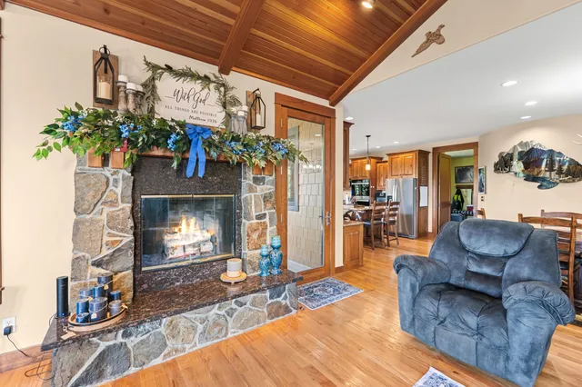 $950,000 | 1613 Coyote Way, Evans, WA 99126