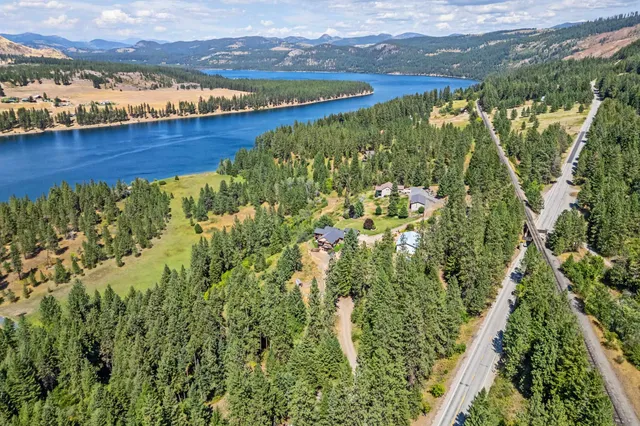 $950,000 | 1613 Coyote Way, Evans, WA 99126
