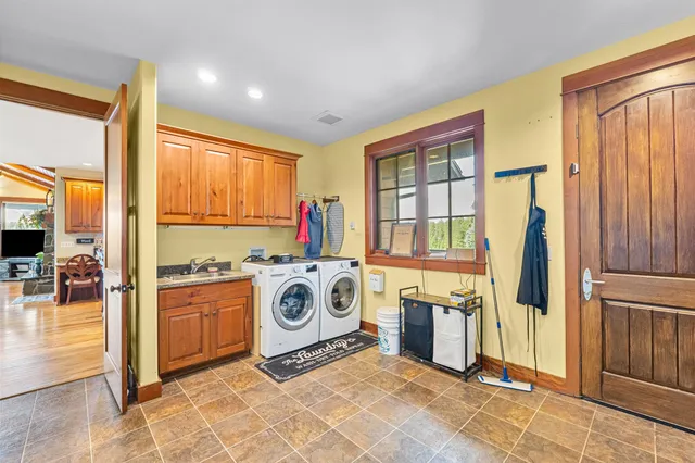 $950,000 | 1613 Coyote Way, Evans, WA 99126